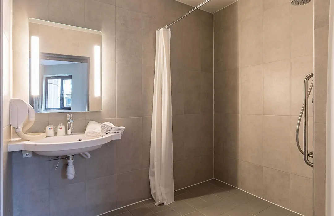 B&B Hotel Rouen Centre Rive Gauche-1